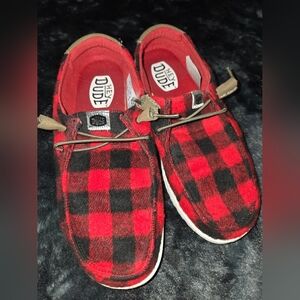 Hey Dudes Wendy Buffalo Plaid - Black & Red - Size 9